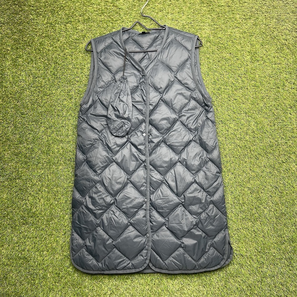 Coco + Carmen Puffer Vest Womens Small Quilted Snap Close Long Packable